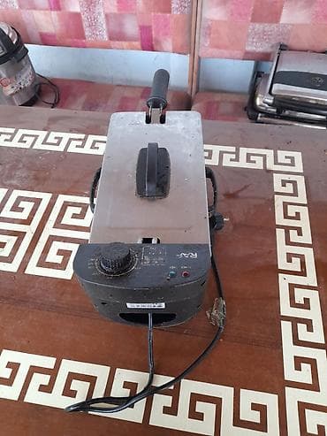 Toster yaxşı veziyyetdedir.Tutumu 3litrdi.Cemi 2 ay işletmişem.Özüm — 3
