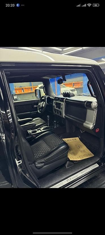 cruze qapi: Toyota FJ Cruiser: 4 l | 2013 il Ofrouder/SUV — 8