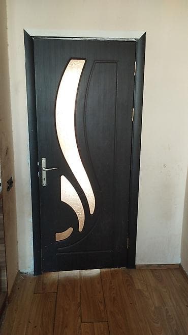 4 ədəd ev qapısı satılır. - Model: daxili otaq qapıları - Rəng: tünd