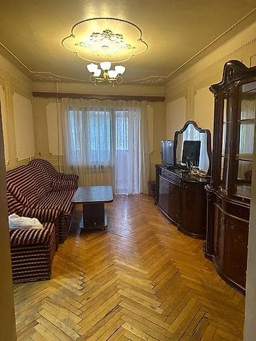 balaxanida ev satilir: Ayna Sultanovda 3 otaqlı bina evi 2 çi mertebe 600 m yalnız ailəyə — 1