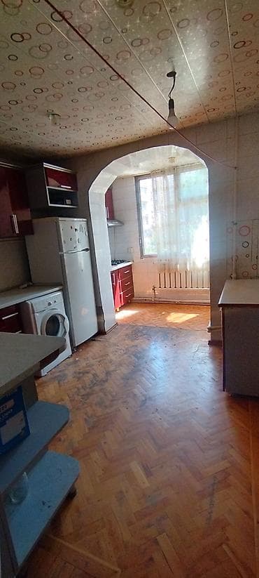 bine qesebe: Bakı, Yeni Günəşli Massiv A, 3 otaqlı, Köhnə tikili, m. Xalqlar Dostluğu, 80 kv. m — 9