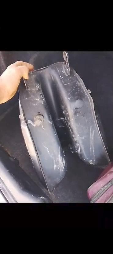 yanacaq ceni: Moped/Motosiklet üçün yanacaq çəni - Material: metal - Rəng: qara — 4