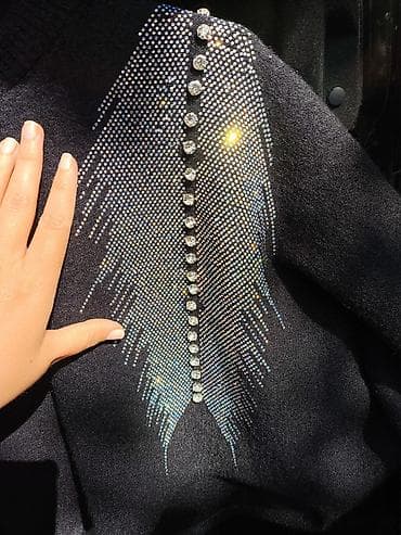 şalvar olculəri: Qara qadın sviteri – kristal daşlı dizayn - Rəng: qara - Model: qısa — 2