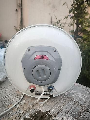 Aqua Hot su qızdırıcısı (elektrikli, divara asılan tip). Çox az — 2