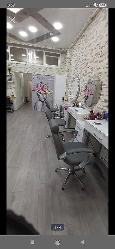 karavan icaresi: "Cela Beauty Salon"-da vizajist üçün iş yeri icarəyə verilir. Salon — 2
