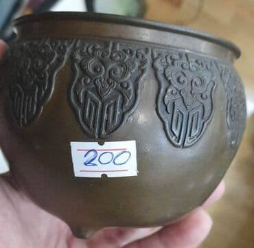 Boşqablar: Antiq ətir ücün cin qab.120 yaşi var — 1
