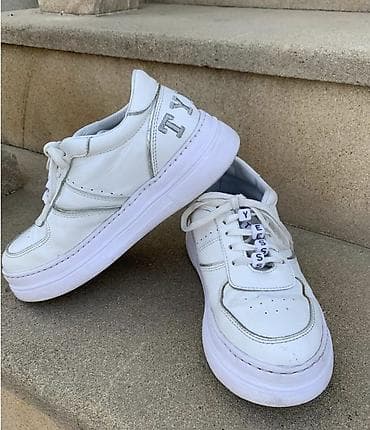 ......................................................................