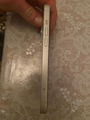 iphone 8 pilus: IPhone 13, Starlight, Simsiz şarj — 5