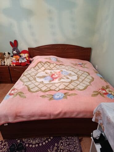 Çarpayılar: İşlənmiş, İkinəfərlik çarpayı, Bazasız, Matras ilə — 1