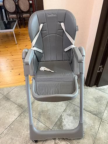 Yemək masaları, oturacaqları: Bag ucun alinib 2 3 defe iatifade olunub.teze kimidir — 2
