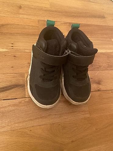 krossovka: Rəng - Qara Krossovkalar, FLO, Ölçü: 24, Oğlan üçün — 1