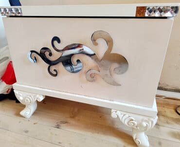 dekorativ əşyalar: Tumba - ağ. Az işlənmiş, zədəsiz və sınıqsız. Zərif naxışlar və — 1