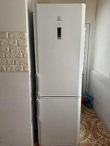 ipad satisi: 2 qapılı Indesit Soyuducu Satılır, rəng - Ağ — 1