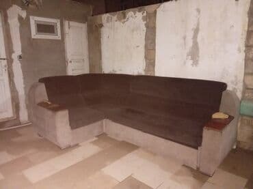 mətbəx kunc divanı: Künc divan, Açılmayan, Bazasız, Parça, Çatdırılma yoxdur — 1