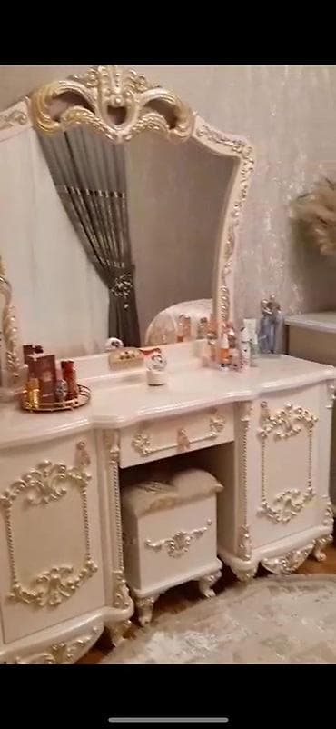 yataq taxt: Klassik üslubda premium mebel dəsti - Yataq otağı dəsti: - Taxt — 2