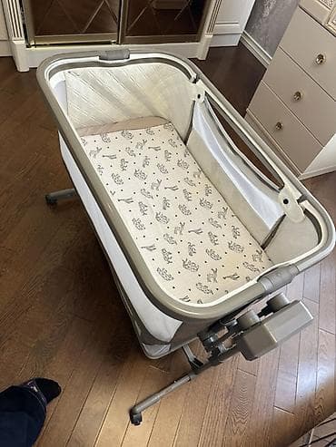 4moms baku: Oğlan və qız üçün, Dördbucaq, Beşik, Dəstsiz, Matras ilə, Yellənmə mexanizm ilə — 2