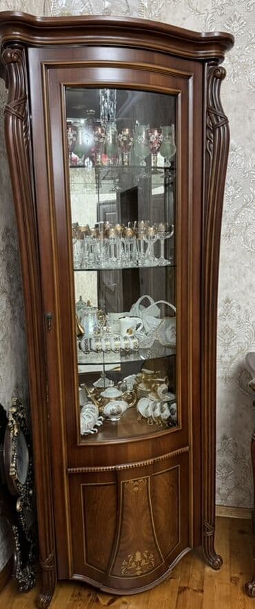 taxt desdi: İşlənmiş, Açılan, 1 qapı Künc dolab, Servant — 2