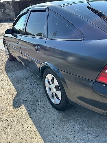 Транспорт: Opel Vectra: 2 л | 1996 г. 1000 км — 3