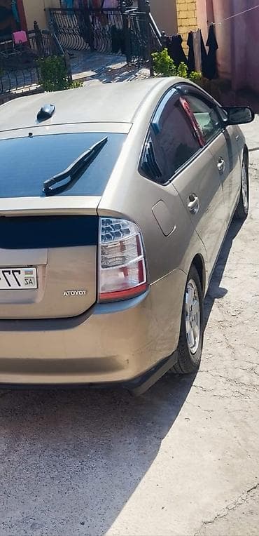 ucuz elektrikli avtomobil: Toyota Prius: 1.6 l | 2007 il Hetçbek — 6