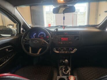 mercedes e 240: Kia Rio sedan - ağ rəng,4qpı,servizdir,bez krasqadır və bərəbər — 2