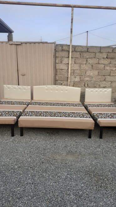 Kravat yəzə Hazırı var Çatdırılma var 1 nəfərlik 50 manat 2 nəfərlik