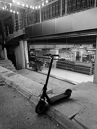 elektirikli skutur: İşlənmiş Elektrik samokat 10", 351 - 500 Vt, 26 - 35 km/s, Ünvandan götürmə — 2