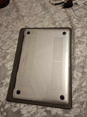 macbook m1 qiymeti: Apple MacBook Pro noutbuku Xüsusiyyətlər: - Korpus: gümüş rəngli — 8