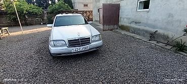 bmw 20 pin: Mercedes-Benz C-Class: 2.2 l | 1993 il Sedan — 4