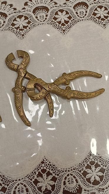 pencere: Məhsul: Köhnə tip qoz-fındıq qıranlar və çay stəkanaltıları (metaldan) — 2