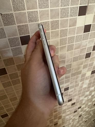 Elektronika: IPhone 11, 128 GB, White Titanium, Barmaq izi, Face ID, Simsiz şarj — 1