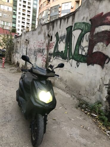 moon moped satisi: Sənədləri yerindədi. Porşen düzəlməlidi 100-150xərci var belə təzə — 4