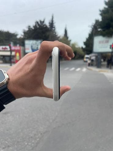 piltə: IPhone 12, 64 GB, Ağ — 5