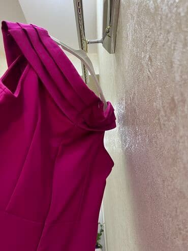 Toy paltarları və aksesuarları: 100 manata alinib, 3 defe geyinilib, yeni kimidir — 2