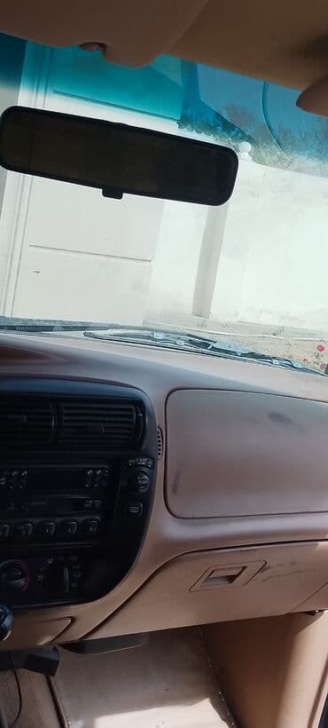 авто на прокат без залога: Ford Explorer SUV - Kuzov: qara rəng, 5 qapı, geniş baqajlı gövdə - — 7