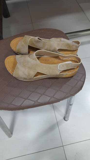 женские босоножки на широкую ногу: Размер: 40, цвет - Бежевый, Новый — 1