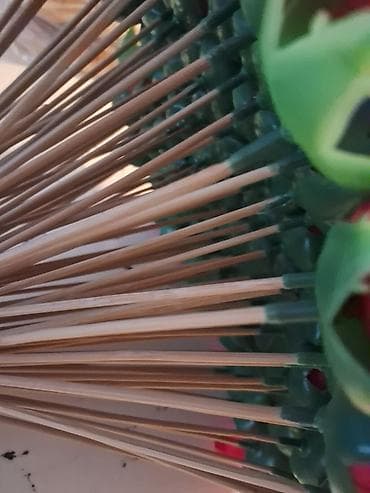 suni dəri: Qizil Gul satilir Sam qizil Gulu Cidi sexslere Endirimde ederem — 3