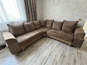 Künc divanı – qəhvəyi rəng, yumşaq məxməri parça - Forma: L-şəkilli