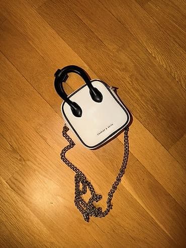 Çantalar: Çiyin çantası, Charles & Keith, İşlənmiş — 2