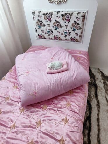 kompleti od trikotaze: Tek neferlik Ağ appaq yundan yorğan 2 ededdi 1 i 40 AZN.isteyen açib — 3