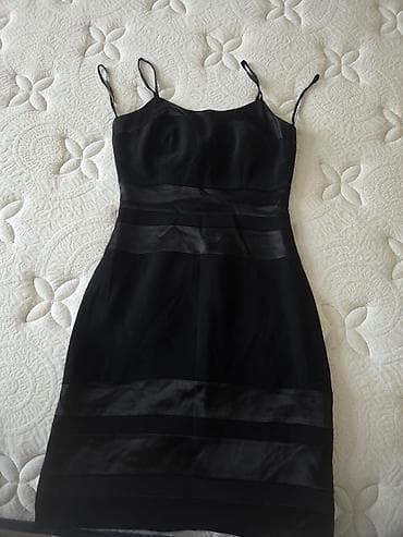 Qara kokteyl donu - Model: Spagetti qayışlı, bədənə oturan siluet - — 1