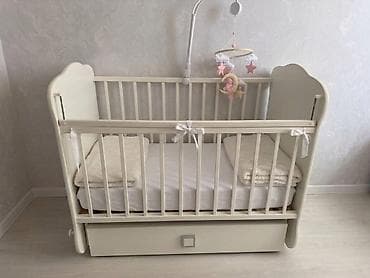 karuseller: Uşaq beşiyi – ağ rəngdə, klassik dizayn. - Material: möhkəm ağac — 1