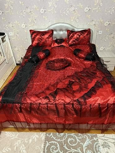 art tekstil: Yataq üçün rəng - Qırmızı Yataq örtüyü — 3