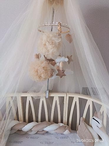 manej besik: Oğlan və qız üçün, Yumru, Beşik, Dəst ilə, Matras ilə, Yellənmə mexanizmsiz — 1