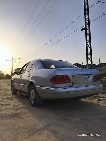 mersedes turbosu: Mercedes-Benz E-Class: 2.3 l | 1995 il Sedan — 9