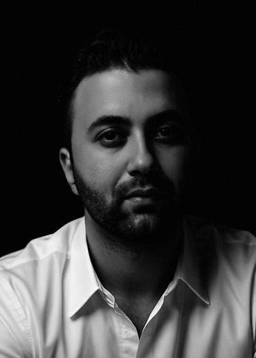 iş axtarmaq: İş axtarıram. 34 yaşım var. Rusdilliyəm. Rusiyada İqtisadiyyat sahəsi — 1