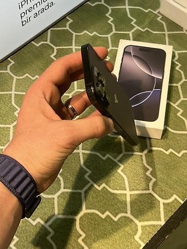 ipona: IPhone 16 Pro, 128 GB, Black Titanium — 3