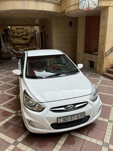 тойота камри 2012 цена: Hyundai Accent sedan – ağ rəng, 4 qapı, şəhər üçün rahat və ekonomik — 3