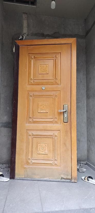 Bərkidici məhsullar: Taxta üslubunda giriş qapısı - Material: metall konstruksiya, taxta — 2