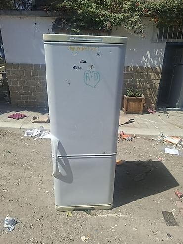 holodilnik: İşlənmiş 2 qapılı Indesit Soyuducu Satılır, rəng - Ağ — 1
