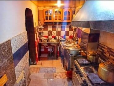 sumqayit bulvarinda restoranlar: Zabrat 1 de 21 nomreli poliklinika yaxınlığında Kafe icarəyə — 7